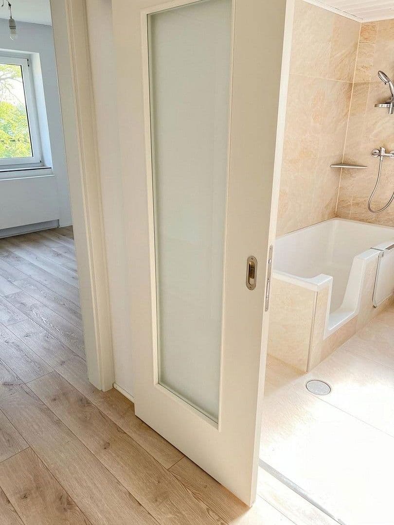 4 bedroom flat for sale, 88 m², Eibenstr. 2, Düsseldorf, North Rhine-Westphalia 4 bedroom flat for sale, 88 m², Eibenstr. 2, Düsseldorf, North Rhine-Westphalia