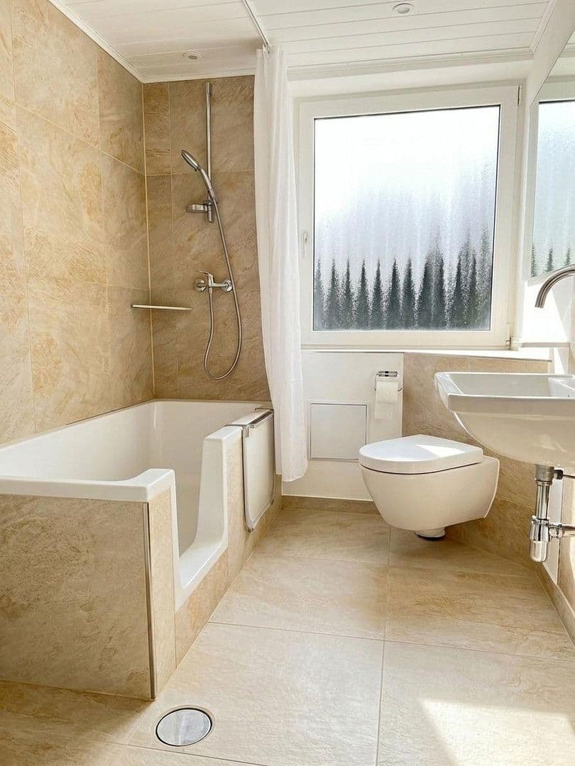 4 bedroom flat for sale, 88 m², Eibenstr. 2, Düsseldorf, North Rhine-Westphalia 4 bedroom flat for sale, 88 m², Eibenstr. 2, Düsseldorf, North Rhine-Westphalia