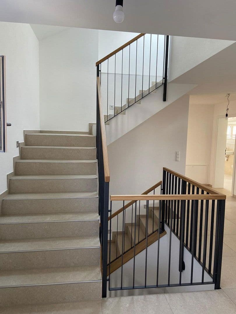 3 bedroom with open-plan kitchen flat to rent, 188 m², Enthammerstr. 7, Grafing, Bavaria 3 bedroom with open-plan kitchen flat to rent, 188 m², Enthammerstr. 7, Grafing, Bavaria