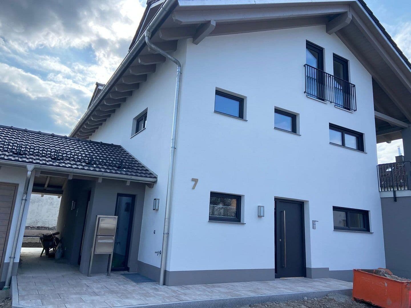 3 bedroom with open-plan kitchen flat to rent, 188 m², Enthammerstr. 7, Grafing, Bavaria 3 bedroom with open-plan kitchen flat to rent, 188 m², Enthammerstr. 7, Grafing, Bavaria