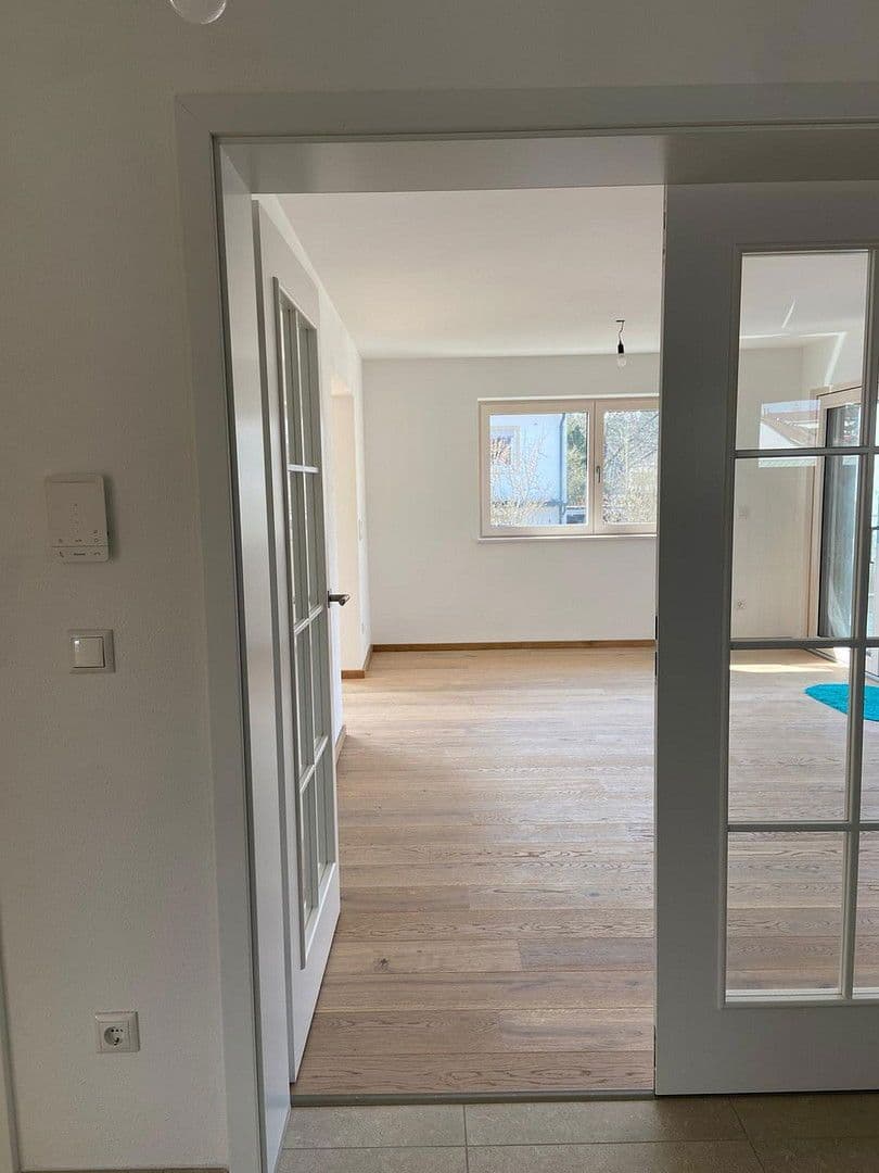 3 bedroom with open-plan kitchen flat to rent, 188 m², Enthammerstr. 7, Grafing, Bavaria 3 bedroom with open-plan kitchen flat to rent, 188 m², Enthammerstr. 7, Grafing, Bavaria