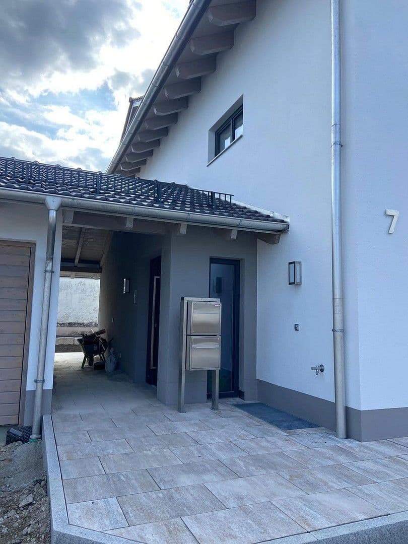 3 bedroom with open-plan kitchen flat to rent, 188 m², Enthammerstr. 7, Grafing, Bavaria 3 bedroom with open-plan kitchen flat to rent, 188 m², Enthammerstr. 7, Grafing, Bavaria