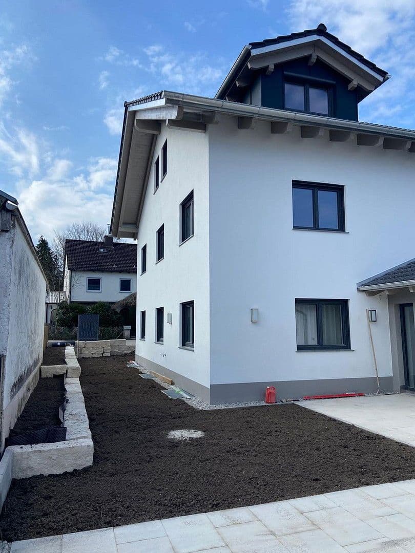 3 bedroom with open-plan kitchen flat to rent, 188 m², Enthammerstr. 7, Grafing, Bavaria 3 bedroom with open-plan kitchen flat to rent, 188 m², Enthammerstr. 7, Grafing, Bavaria