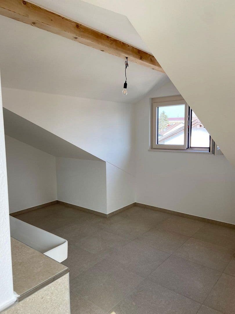 3 bedroom with open-plan kitchen flat to rent, 188 m², Enthammerstr. 7, Grafing, Bavaria 3 bedroom with open-plan kitchen flat to rent, 188 m², Enthammerstr. 7, Grafing, Bavaria