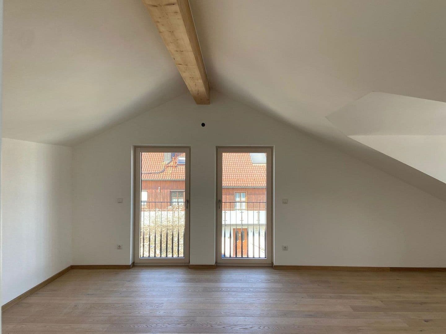 3 bedroom with open-plan kitchen flat to rent, 188 m², Enthammerstr. 7, Grafing, Bavaria 3 bedroom with open-plan kitchen flat to rent, 188 m², Enthammerstr. 7, Grafing, Bavaria