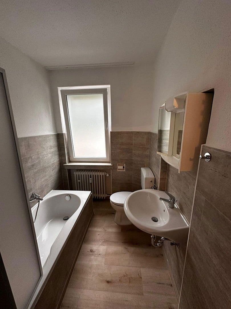 house for sale, 1,477 m², Rinteln, Lower Saxony house for sale, 1,477 m², Rinteln, Lower Saxony