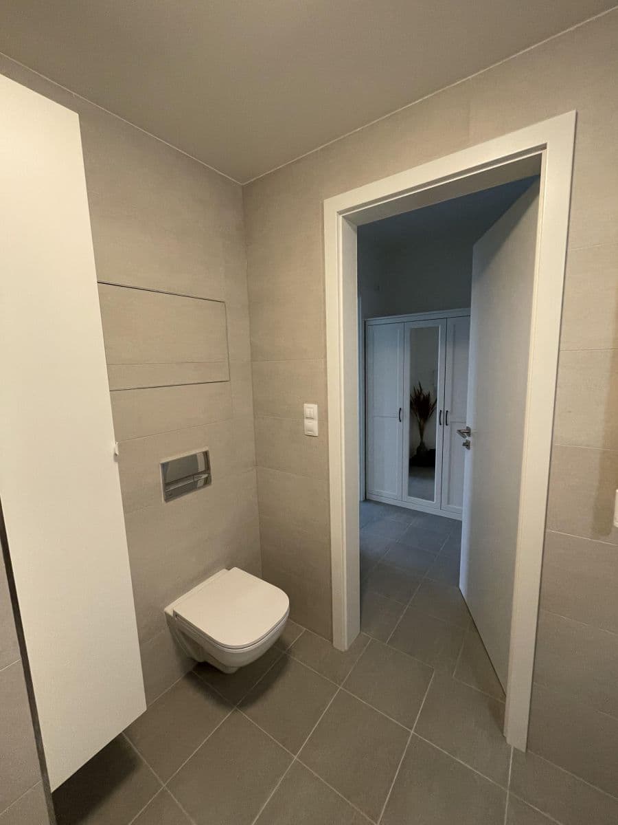 Studio flat to rent, 44 m², Olgy Havlové, Prague, Prague Studio flat to rent, 44 m², Olgy Havlové, Prague, Prague