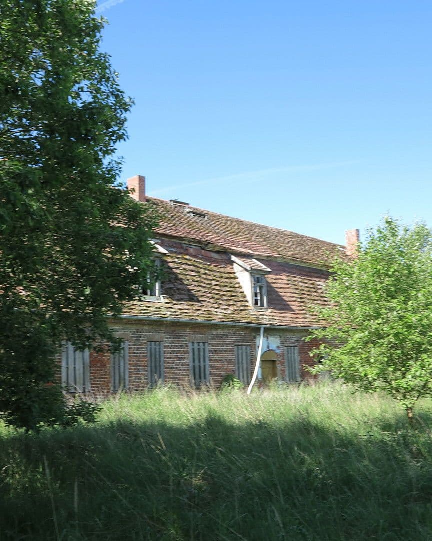 house for sale, 1,200 m², Ivenack, Mecklenburg-Vorpommern house for sale, 1,200 m², Ivenack, Mecklenburg-Vorpommern