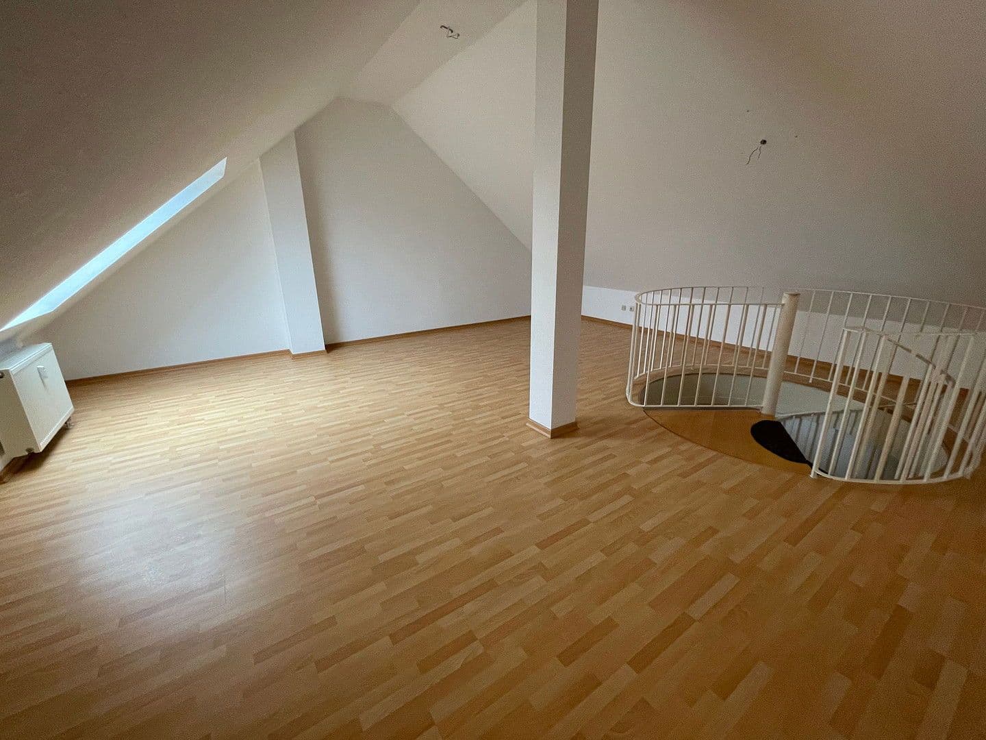 2 bedroom with open-plan kitchen flat to rent, 89 m², Offenbacher Straße, Dietzenbach, Hesse 2 bedroom with open-plan kitchen flat to rent, 89 m², Offenbacher Straße, Dietzenbach, Hesse