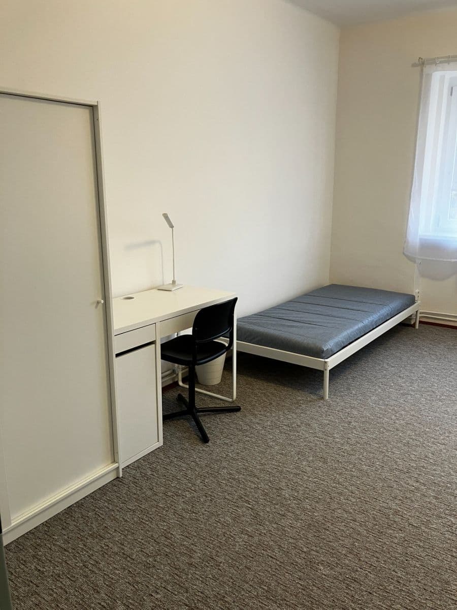 3 bedroom flat to rent, 90 m², Krkoškova, Brno, Jihomoravský Region 3 bedroom flat to rent, 90 m², Krkoškova, Brno, Jihomoravský Region