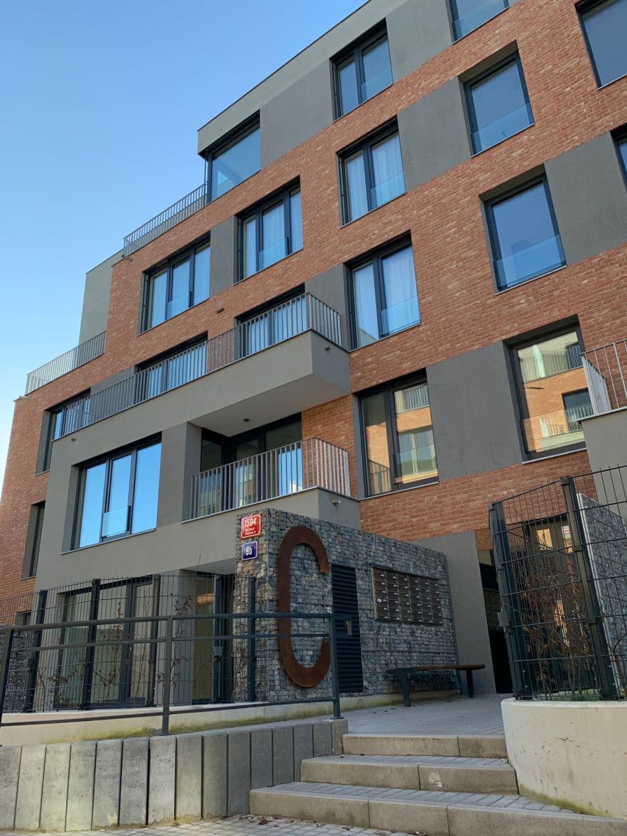 1 bedroom with open-plan kitchen flat to rent, 60 m², Michelská, Prague, Prague 1 bedroom with open-plan kitchen flat to rent, 60 m², Michelská, Prague, Prague