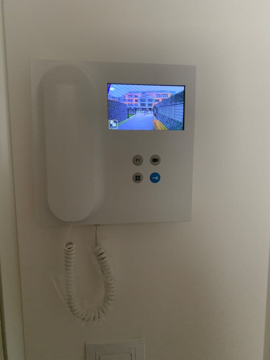 1 bedroom with open-plan kitchen flat to rent, 60 m², Michelská, Prague, Prague 1 bedroom with open-plan kitchen flat to rent, 60 m², Michelská, Prague, Prague