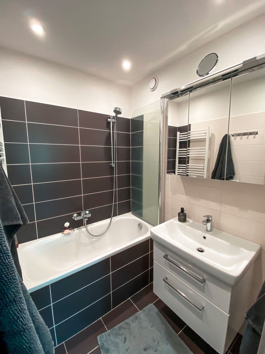 2 bedroom with open-plan kitchen flat to rent, 74 m², Vyžlovská, Prague, Prague 2 bedroom with open-plan kitchen flat to rent, 74 m², Vyžlovská, Prague, Prague