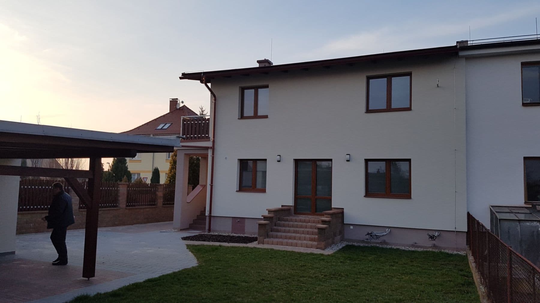 house to rent, 220 m², Krapkova, Hradec Králové, Královéhradecký Region house to rent, 220 m², Krapkova, Hradec Králové, Královéhradecký Region