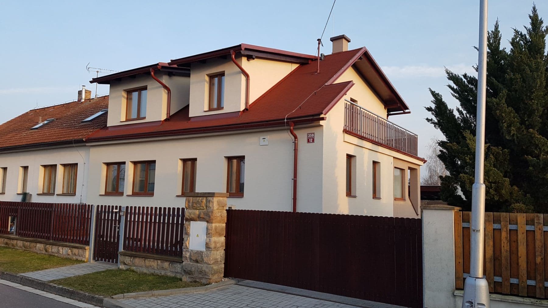 house to rent, 220 m², Krapkova, Hradec Králové, Královéhradecký Region house to rent, 220 m², Krapkova, Hradec Králové, Královéhradecký Region