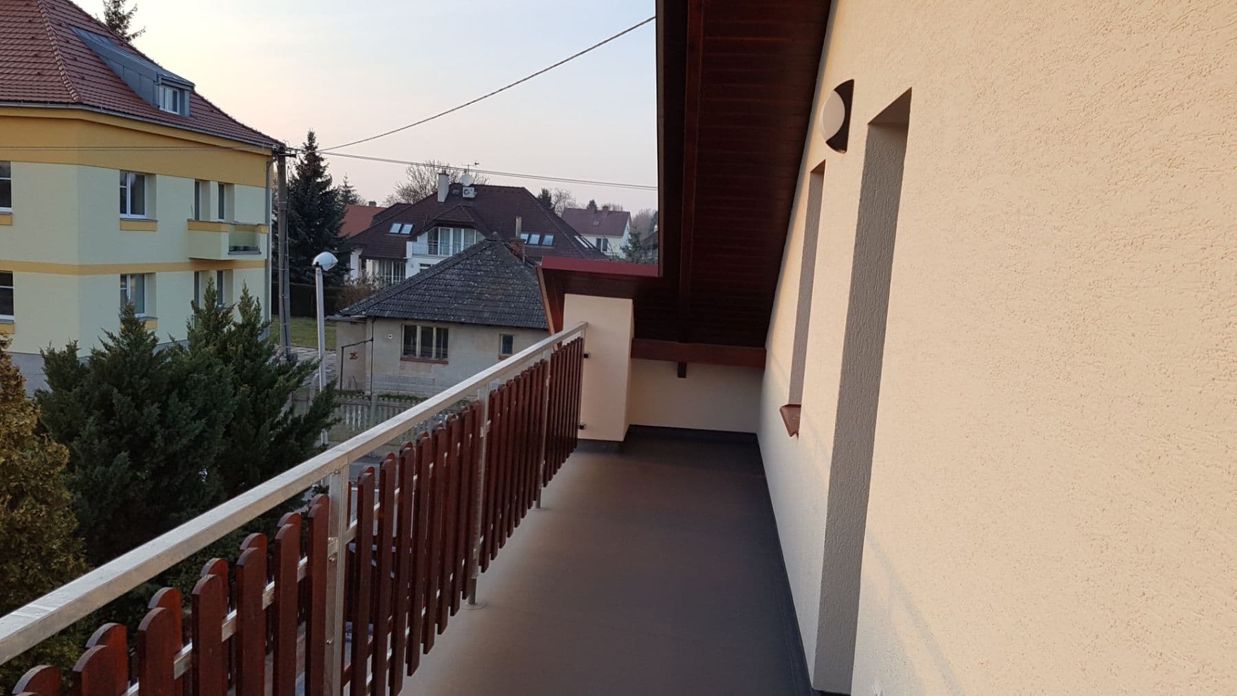 house to rent, 220 m², Krapkova, Hradec Králové, Královéhradecký Region house to rent, 220 m², Krapkova, Hradec Králové, Královéhradecký Region