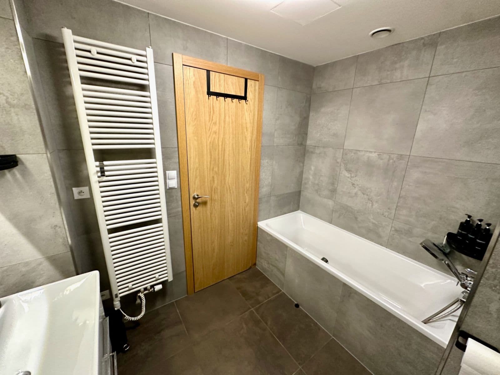 Studio flat to rent, 45 m², Osadní, Prague, Prague Studio flat to rent, 45 m², Osadní, Prague, Prague