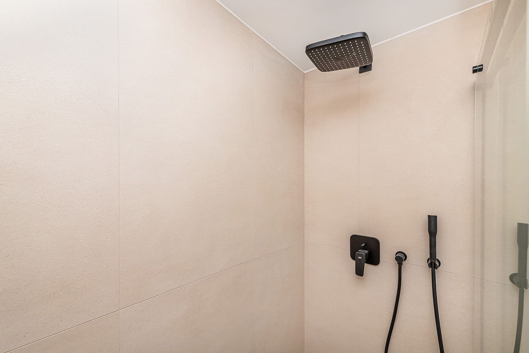 3 bedroom with open-plan kitchen flat for sale, 97 m², Merhautova, Brno, Jihomoravský Region 3 bedroom with open-plan kitchen flat for sale, 97 m², Merhautova, Brno, Jihomoravský Region