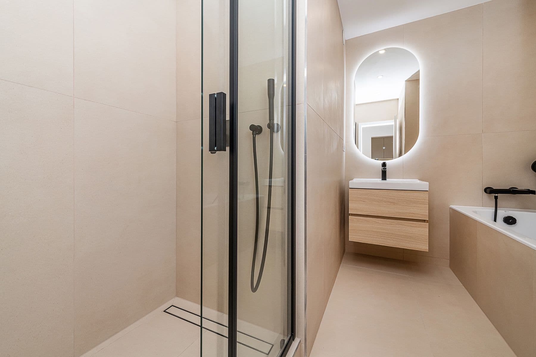 3 bedroom with open-plan kitchen flat for sale, 85 m², Nerudova, Brno, Jihomoravský Region 3 bedroom with open-plan kitchen flat for sale, 85 m², Nerudova, Brno, Jihomoravský Region