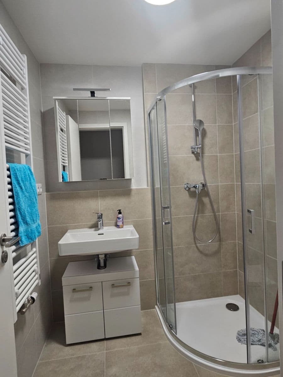 Studio flat to rent, 32 m², Strážovická, Prague, Prague Studio flat to rent, 32 m², Strážovická, Prague, Prague