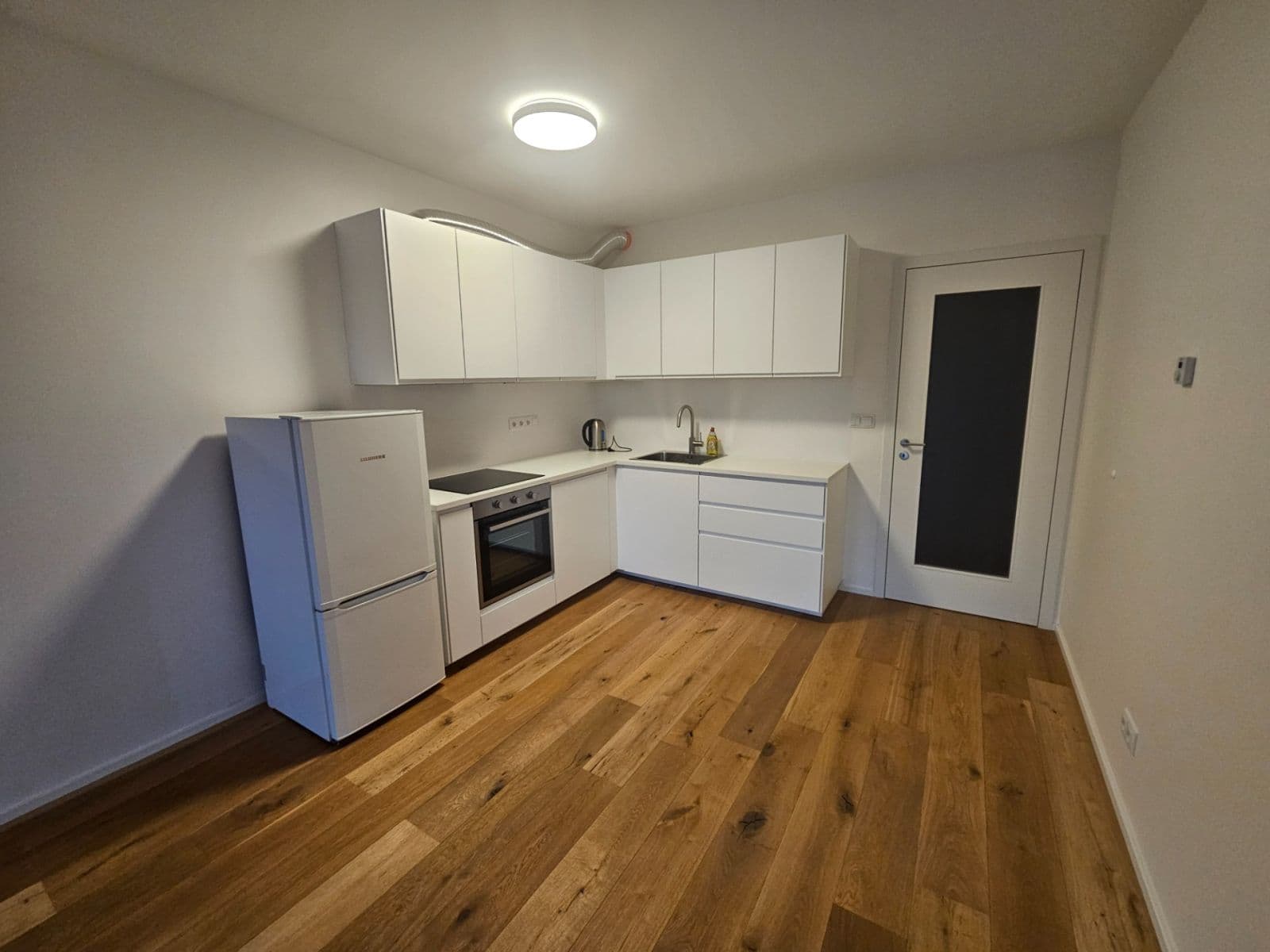 Studio flat to rent, 32 m², Strážovická, Prague, Prague Studio flat to rent, 32 m², Strážovická, Prague, Prague