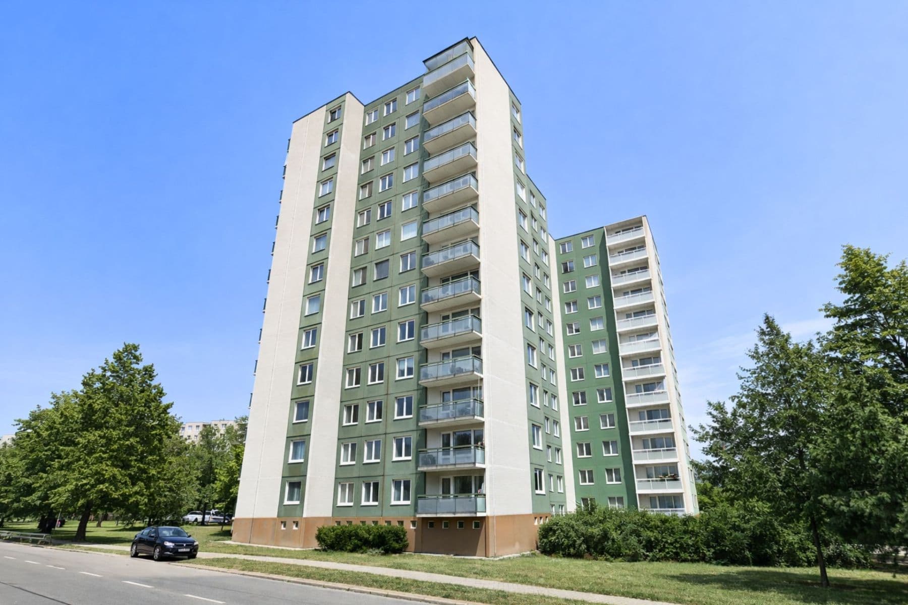 4 bedroom with open-plan kitchen flat for sale, 84 m², Blatnická, Brno, Jihomoravský Region 4 bedroom with open-plan kitchen flat for sale, 84 m², Blatnická, Brno, Jihomoravský Region