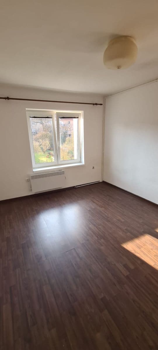 1 bedroom with open-plan kitchen flat to rent, 50 m², Aloise Jiráska, Příbram, Středočeský Region 1 bedroom with open-plan kitchen flat to rent, 50 m², Aloise Jiráska, Příbram, Středočeský Region