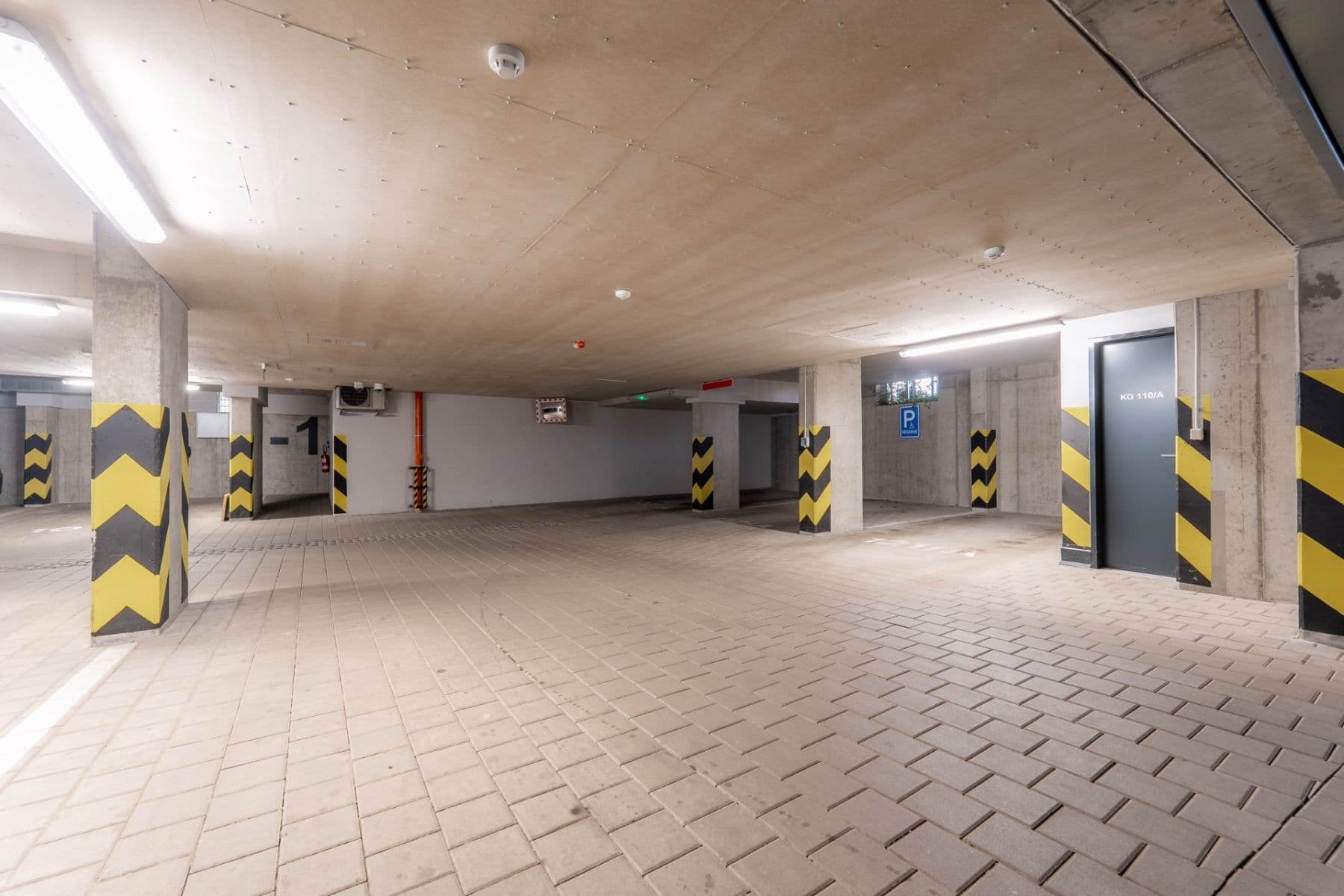 1 bedroom with open-plan kitchen flat for sale, 58 m², Poděbradská, Prague, Prague 1 bedroom with open-plan kitchen flat for sale, 58 m², Poděbradská, Prague, Prague