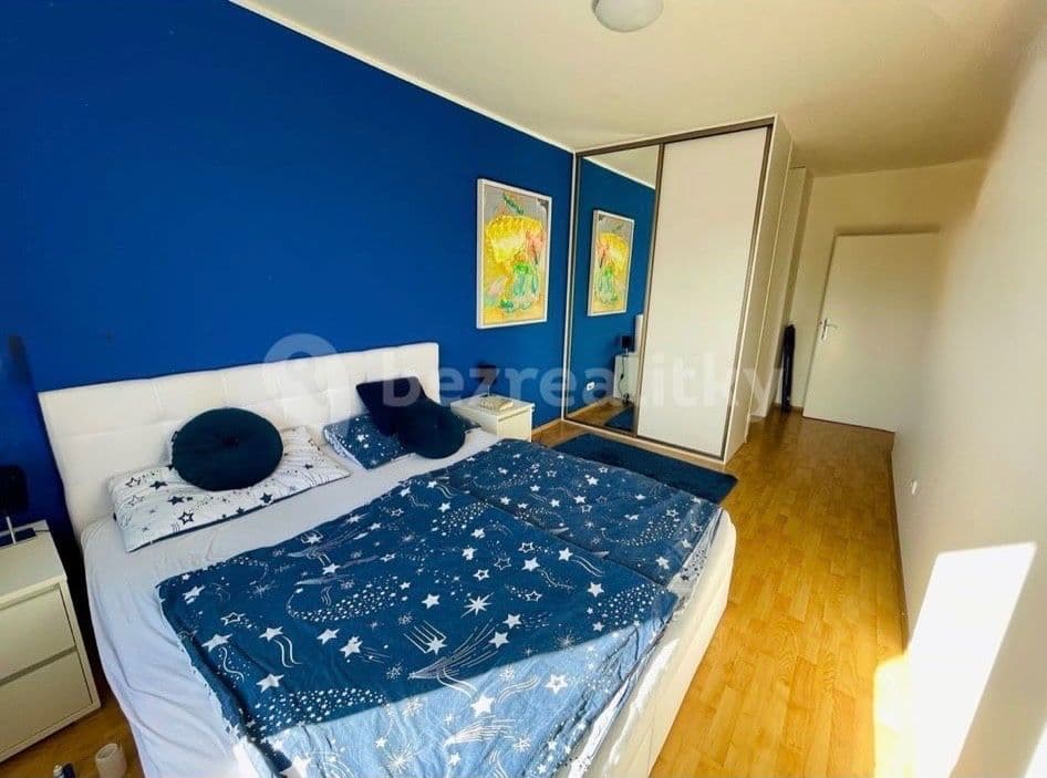 1 bedroom with open-plan kitchen flat to rent, 58 m², Jaromíra Vejvody, Prague, Prague 1 bedroom with open-plan kitchen flat to rent, 58 m², Jaromíra Vejvody, Prague, Prague