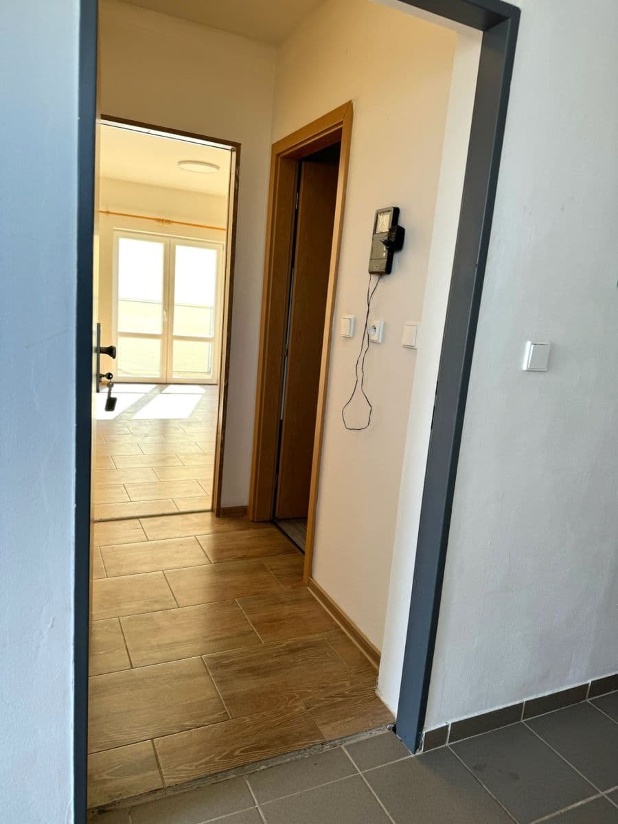 2 bedroom with open-plan kitchen flat to rent, 48 m², Zbraslavice, Středočeský Region 2 bedroom with open-plan kitchen flat to rent, 48 m², Zbraslavice, Středočeský Region