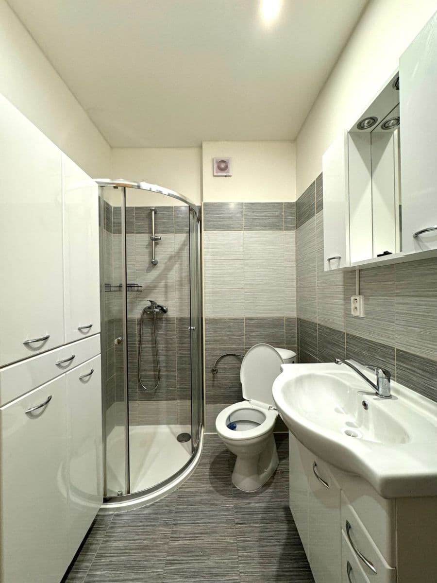 2 bedroom with open-plan kitchen flat to rent, 48 m², Zbraslavice, Středočeský Region 2 bedroom with open-plan kitchen flat to rent, 48 m², Zbraslavice, Středočeský Region