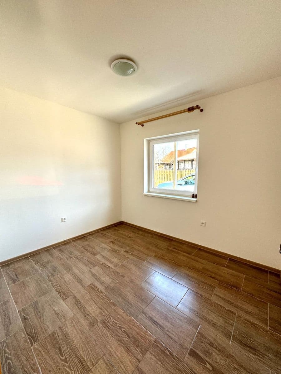 2 bedroom with open-plan kitchen flat to rent, 48 m², Zbraslavice, Středočeský Region 2 bedroom with open-plan kitchen flat to rent, 48 m², Zbraslavice, Středočeský Region