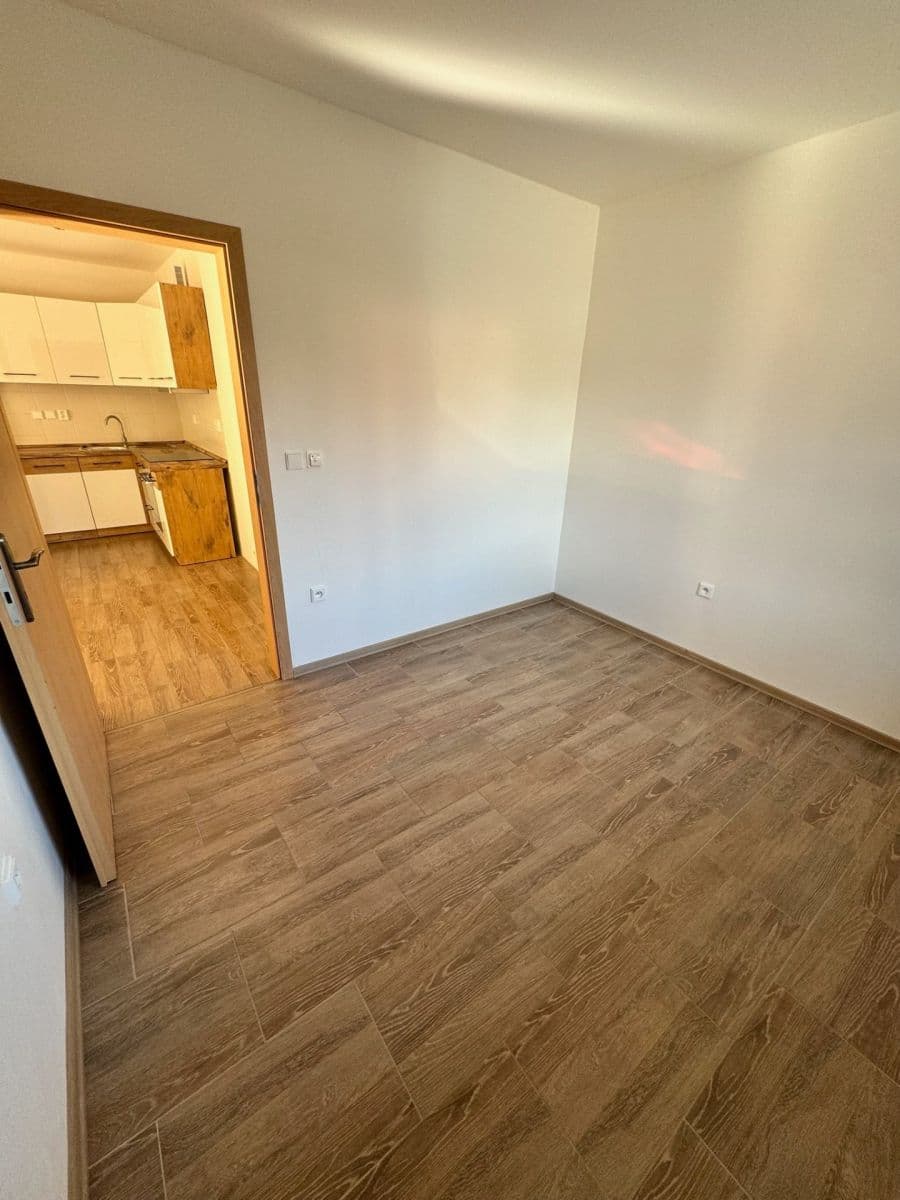 2 bedroom with open-plan kitchen flat to rent, 48 m², Zbraslavice, Středočeský Region 2 bedroom with open-plan kitchen flat to rent, 48 m², Zbraslavice, Středočeský Region