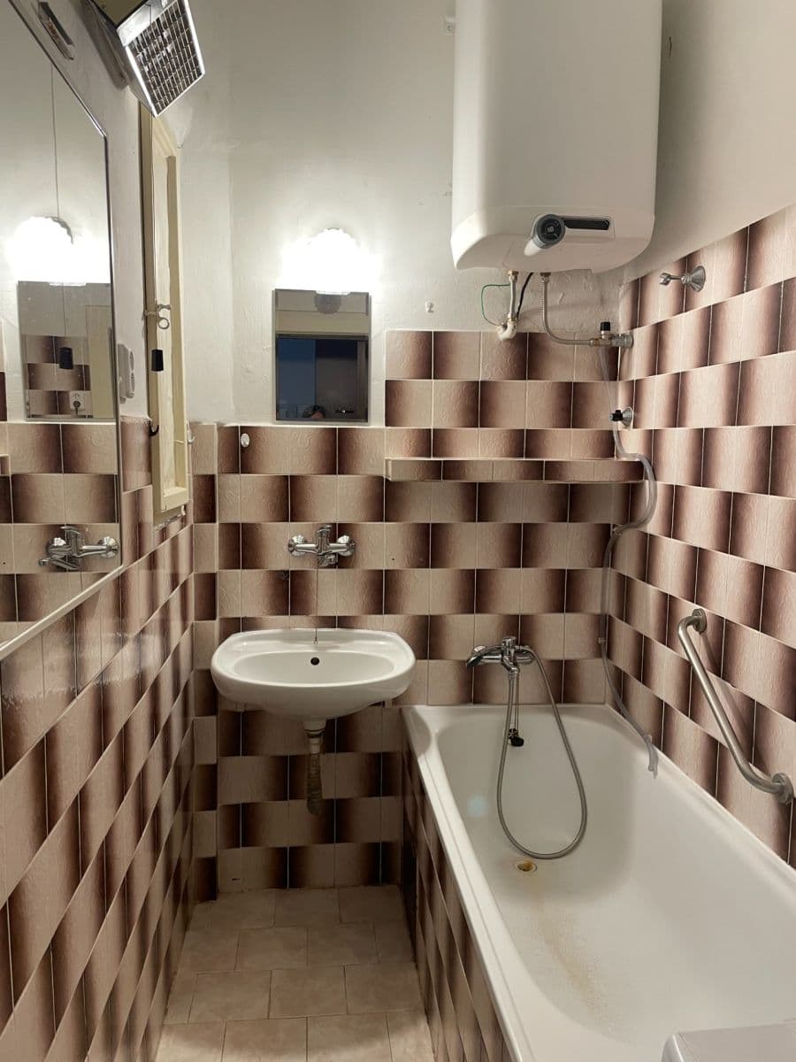 1 bedroom with open-plan kitchen flat to rent, 47 m², Holandská, Prague, Prague 1 bedroom with open-plan kitchen flat to rent, 47 m², Holandská, Prague, Prague