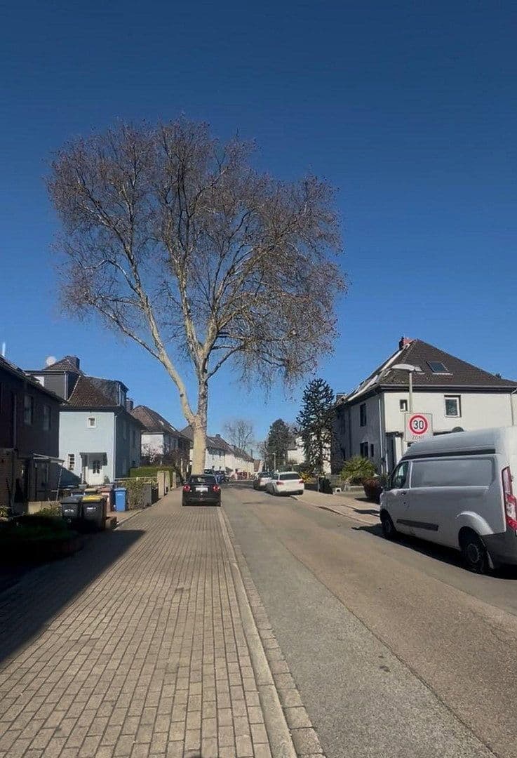 house for sale, 221 m², Nikolausstr. 1, Essen, North Rhine-Westphalia house for sale, 221 m², Nikolausstr. 1, Essen, North Rhine-Westphalia