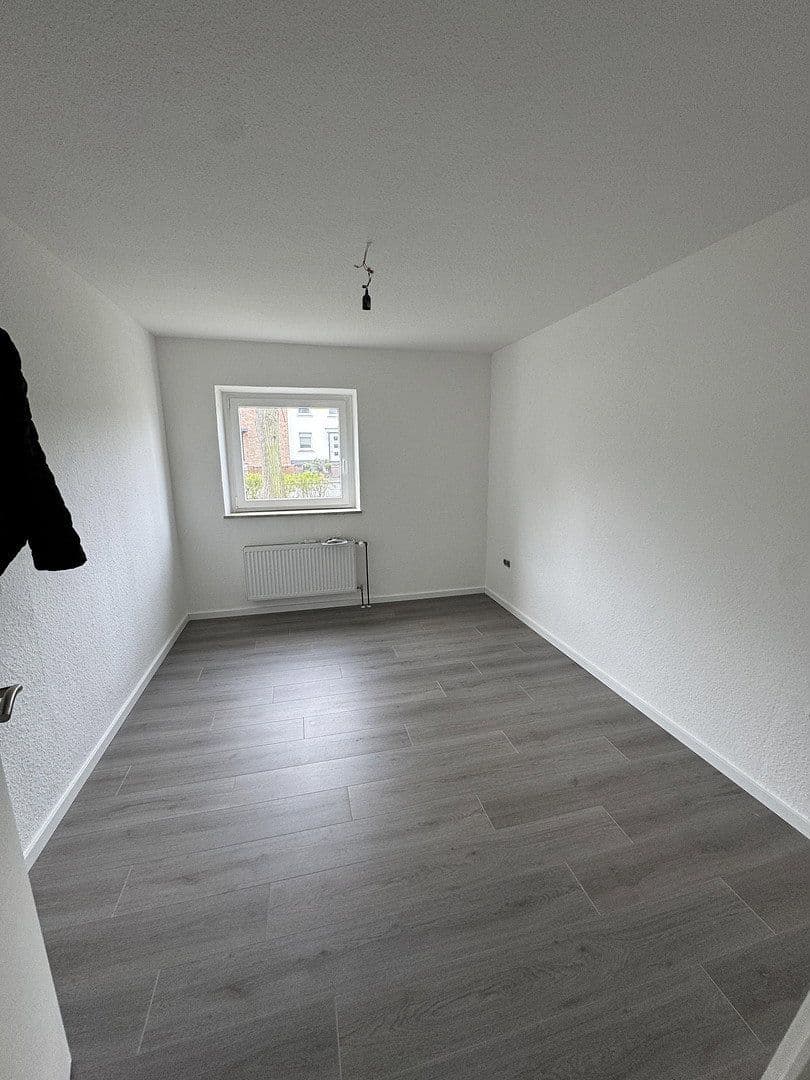 1 bedroom with open-plan kitchen flat to rent, 80 m², Ernst-Holla-Str. 36, Moers, North Rhine-Westphalia 1 bedroom with open-plan kitchen flat to rent, 80 m², Ernst-Holla-Str. 36, Moers, North Rhine-Westphalia