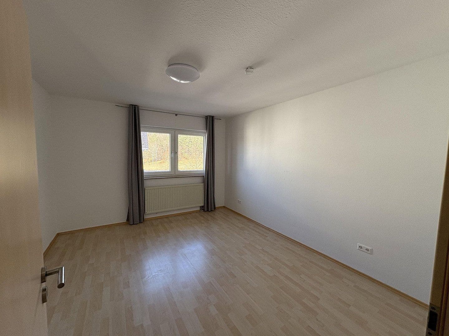 4 bedroom with open-plan kitchen flat for sale, 128 m², Ramstein-Miesenbach, Rhineland-Palatinate 4 bedroom with open-plan kitchen flat for sale, 128 m², Ramstein-Miesenbach, Rhineland-Palatinate