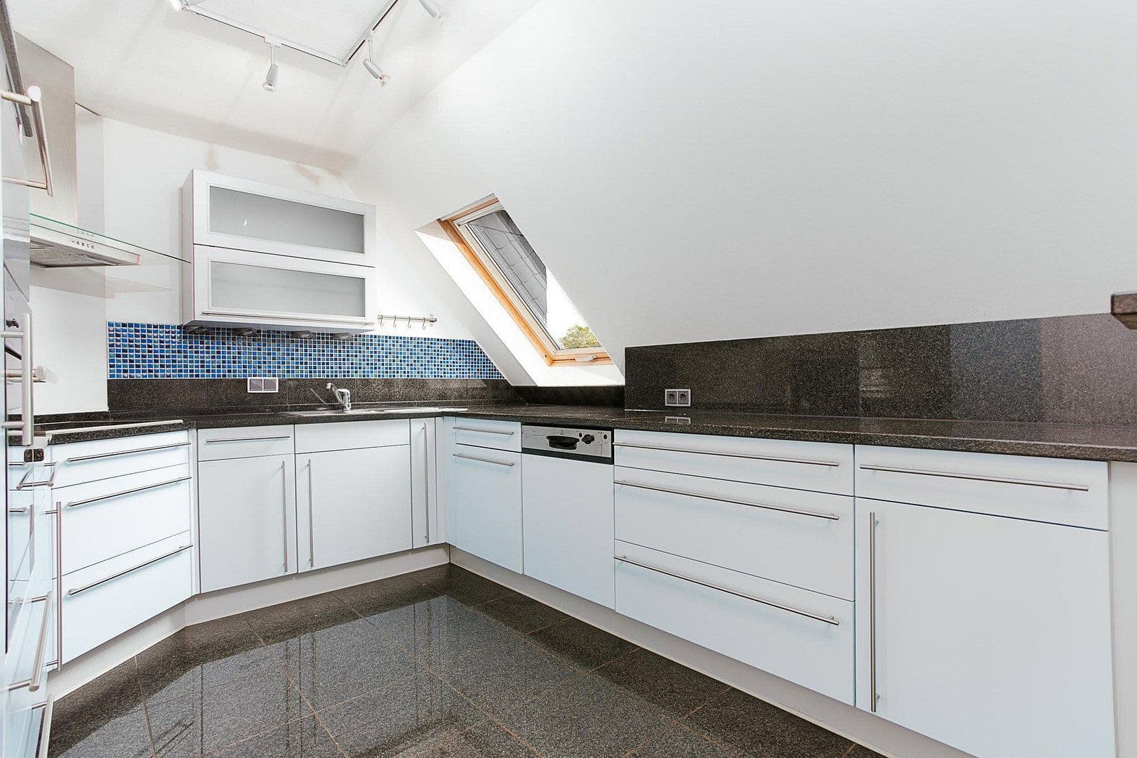 4 bedroom flat for sale, 130 m², Bergheim, North Rhine-Westphalia 4 bedroom flat for sale, 130 m², Bergheim, North Rhine-Westphalia