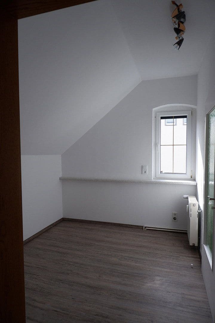 4 bedroom flat to rent, 105 m², Wilkau-Haßlau, Saxony 4 bedroom flat to rent, 105 m², Wilkau-Haßlau, Saxony