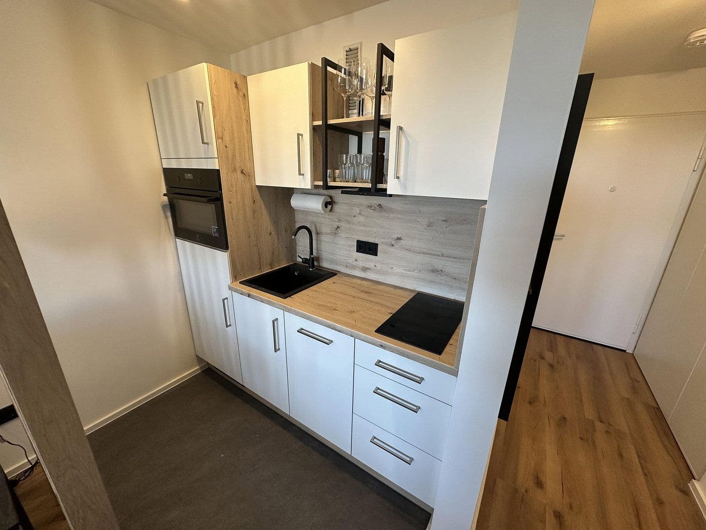 1 bedroom flat to rent, 30 m², Rudolfstr. 1, Planegg, Bavaria 1 bedroom flat to rent, 30 m², Rudolfstr. 1, Planegg, Bavaria