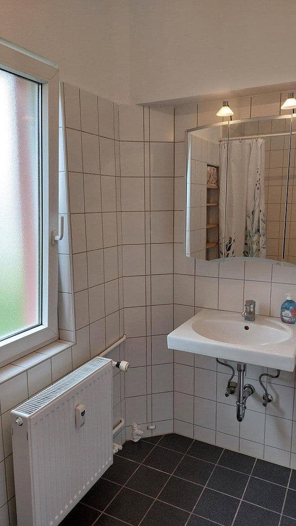 4 bedroom flat to rent, 74 m², Emser Strasse 40, Frankfurt, Hesse 4 bedroom flat to rent, 74 m², Emser Strasse 40, Frankfurt, Hesse