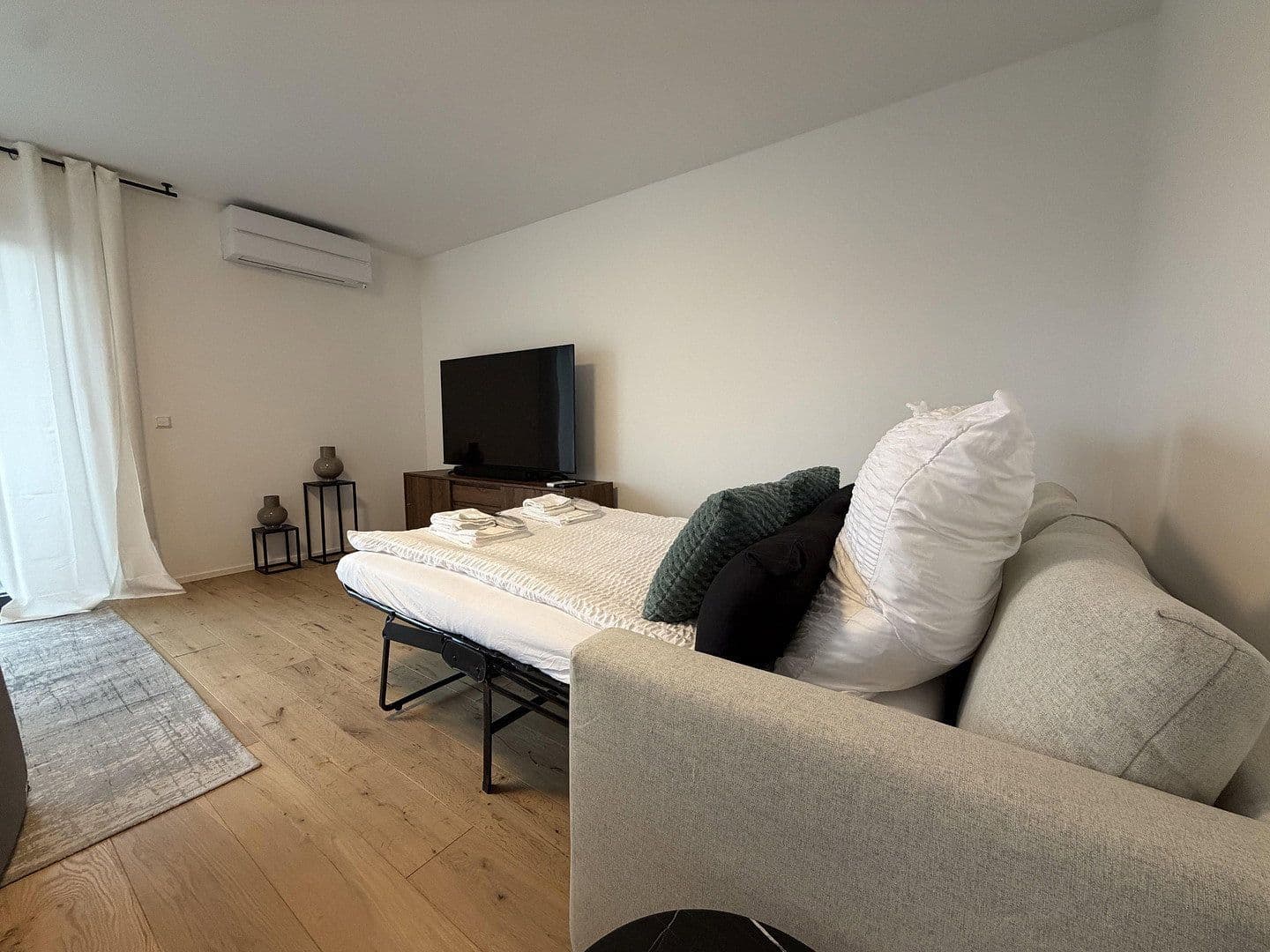 2 bedroom with open-plan kitchen flat to rent, 150 m², Weil am Rhein, Baden-Württemberg 2 bedroom with open-plan kitchen flat to rent, 150 m², Weil am Rhein, Baden-Württemberg