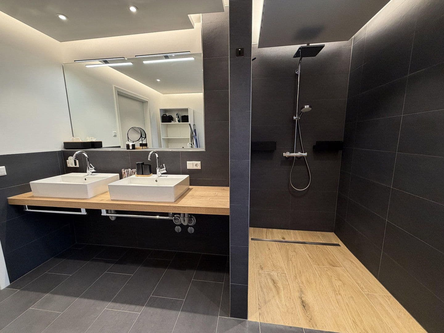 2 bedroom with open-plan kitchen flat to rent, 150 m², Weil am Rhein, Baden-Württemberg 2 bedroom with open-plan kitchen flat to rent, 150 m², Weil am Rhein, Baden-Württemberg