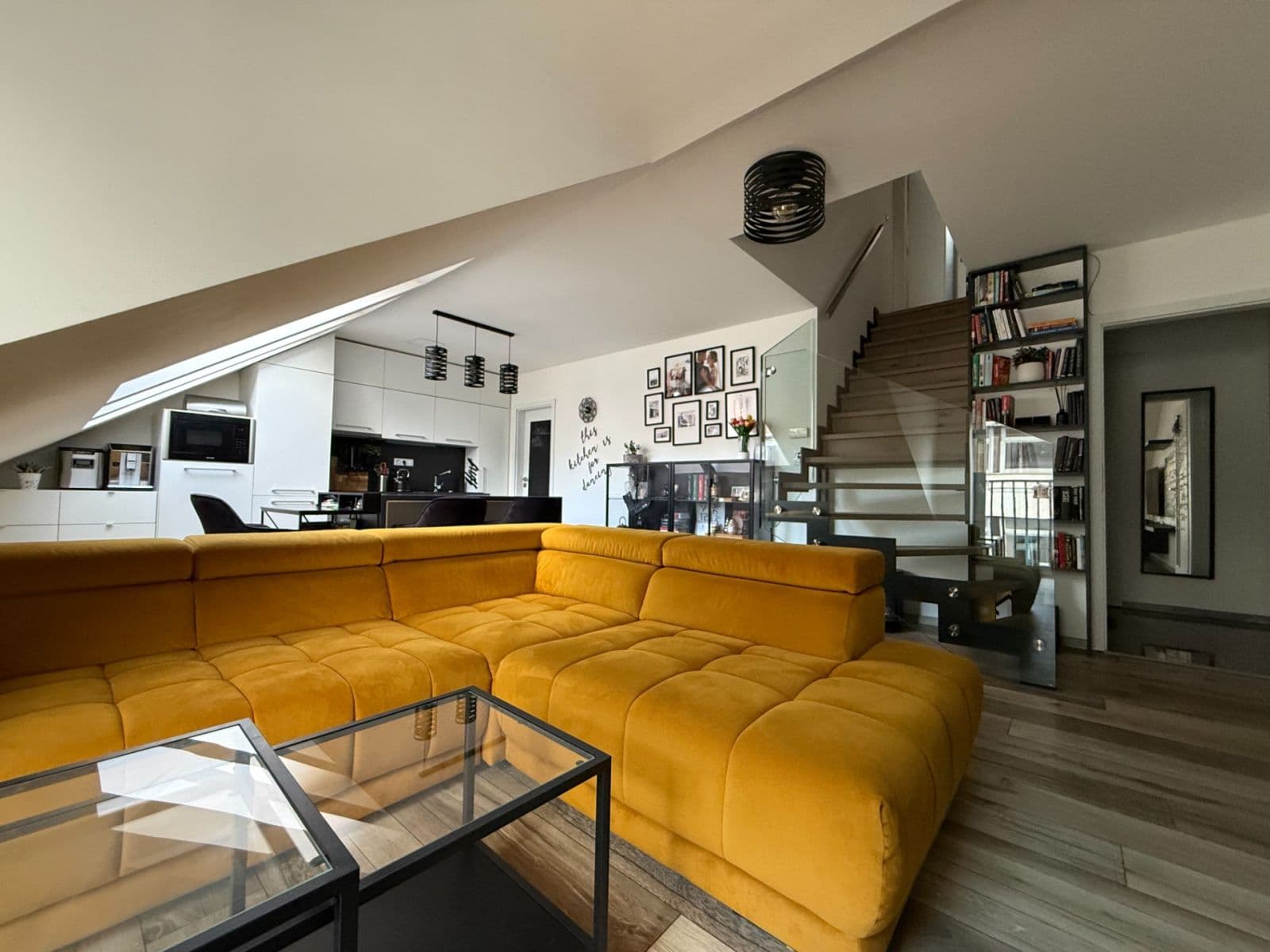 1 bedroom with open-plan kitchen flat to rent, 72 m², Novákových, Prague, Prague 1 bedroom with open-plan kitchen flat to rent, 72 m², Novákových, Prague, Prague