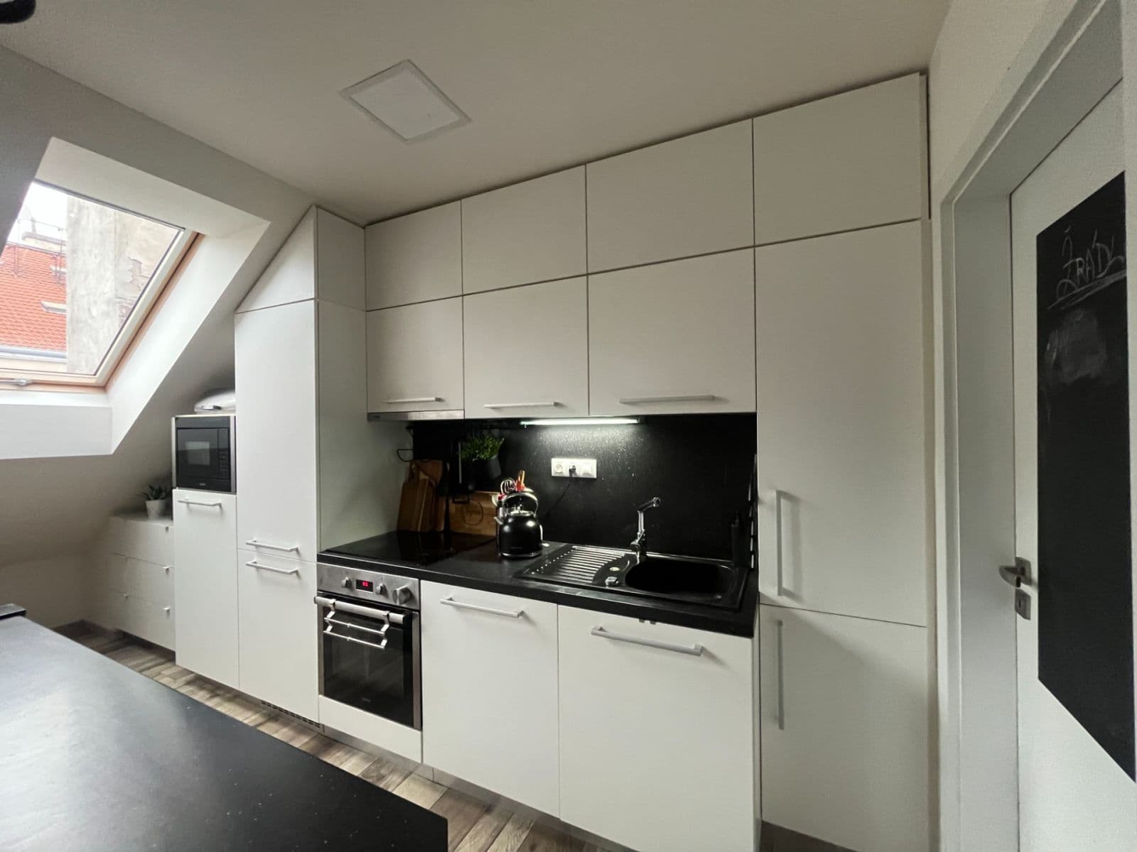 1 bedroom with open-plan kitchen flat to rent, 72 m², Novákových, Prague, Prague 1 bedroom with open-plan kitchen flat to rent, 72 m², Novákových, Prague, Prague