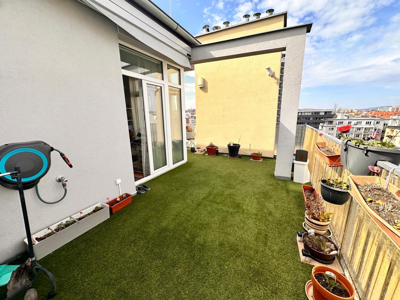 1 bedroom with open-plan kitchen flat to rent, 45 m², Kounicova, Brno, Jihomoravský Region 1 bedroom with open-plan kitchen flat to rent, 45 m², Kounicova, Brno, Jihomoravský Region