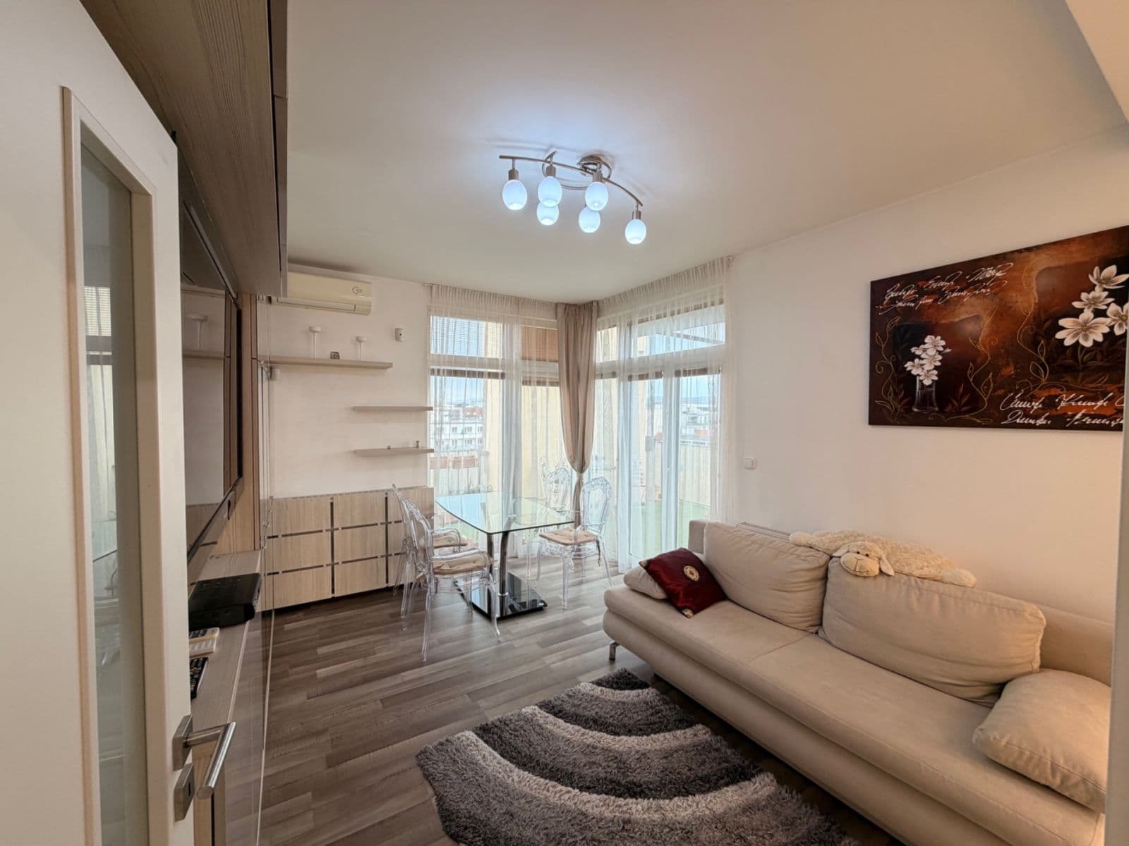 1 bedroom with open-plan kitchen flat to rent, 45 m², Kounicova, Brno, Jihomoravský Region 1 bedroom with open-plan kitchen flat to rent, 45 m², Kounicova, Brno, Jihomoravský Region