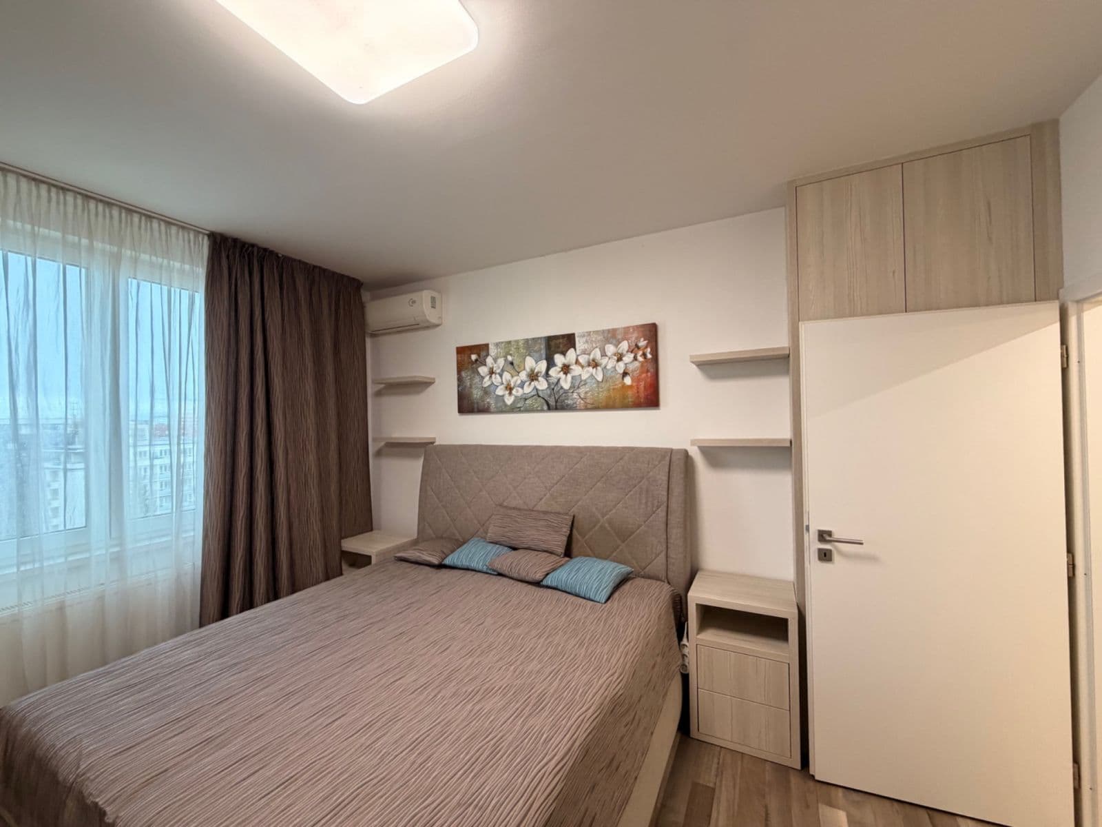 1 bedroom with open-plan kitchen flat to rent, 45 m², Kounicova, Brno, Jihomoravský Region 1 bedroom with open-plan kitchen flat to rent, 45 m², Kounicova, Brno, Jihomoravský Region