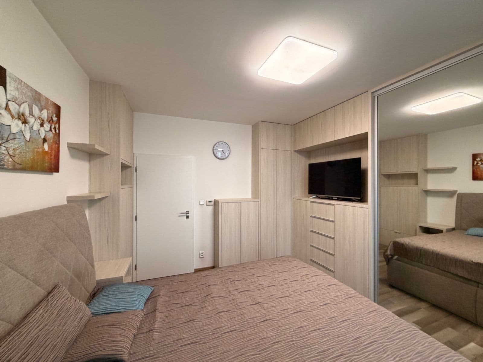 1 bedroom with open-plan kitchen flat to rent, 45 m², Kounicova, Brno, Jihomoravský Region 1 bedroom with open-plan kitchen flat to rent, 45 m², Kounicova, Brno, Jihomoravský Region