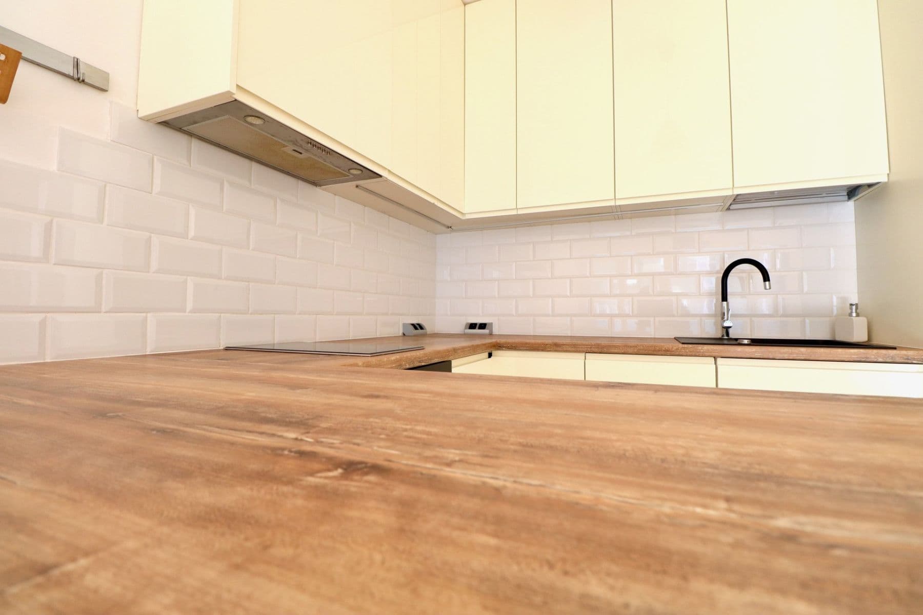 2 bedroom with open-plan kitchen flat to rent, 74 m², Petržílkova, Prague, Prague 2 bedroom with open-plan kitchen flat to rent, 74 m², Petržílkova, Prague, Prague